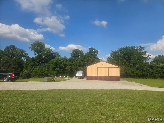 2nd image of 2513 Watson Rd