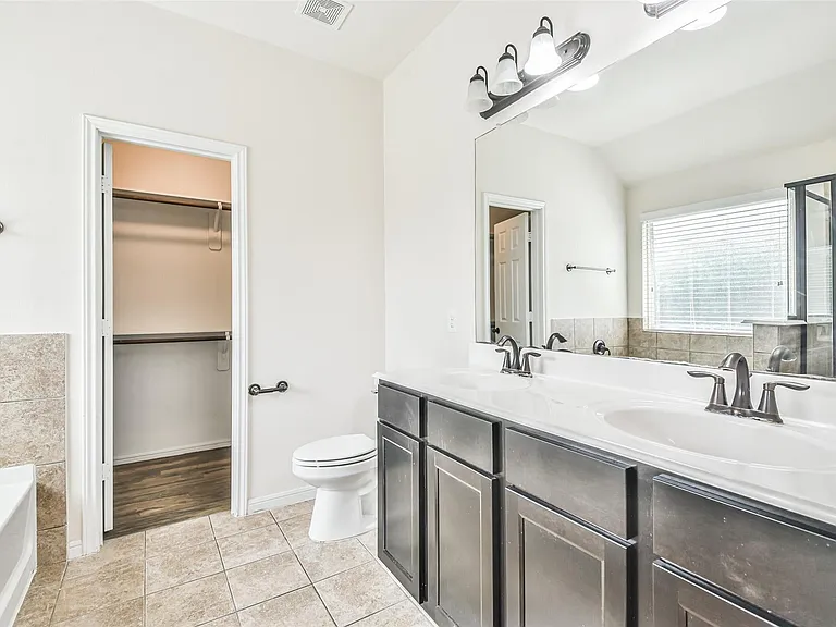 5518 Casa Mila Dr — Photo 14