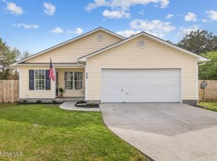 326 Commons Dr S, Jacksonville, NC 28546
