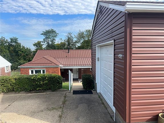 3rd image of 2451 Brodhead Rd