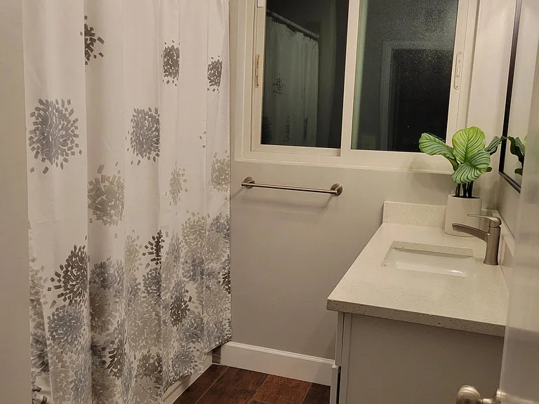 Bathroom1