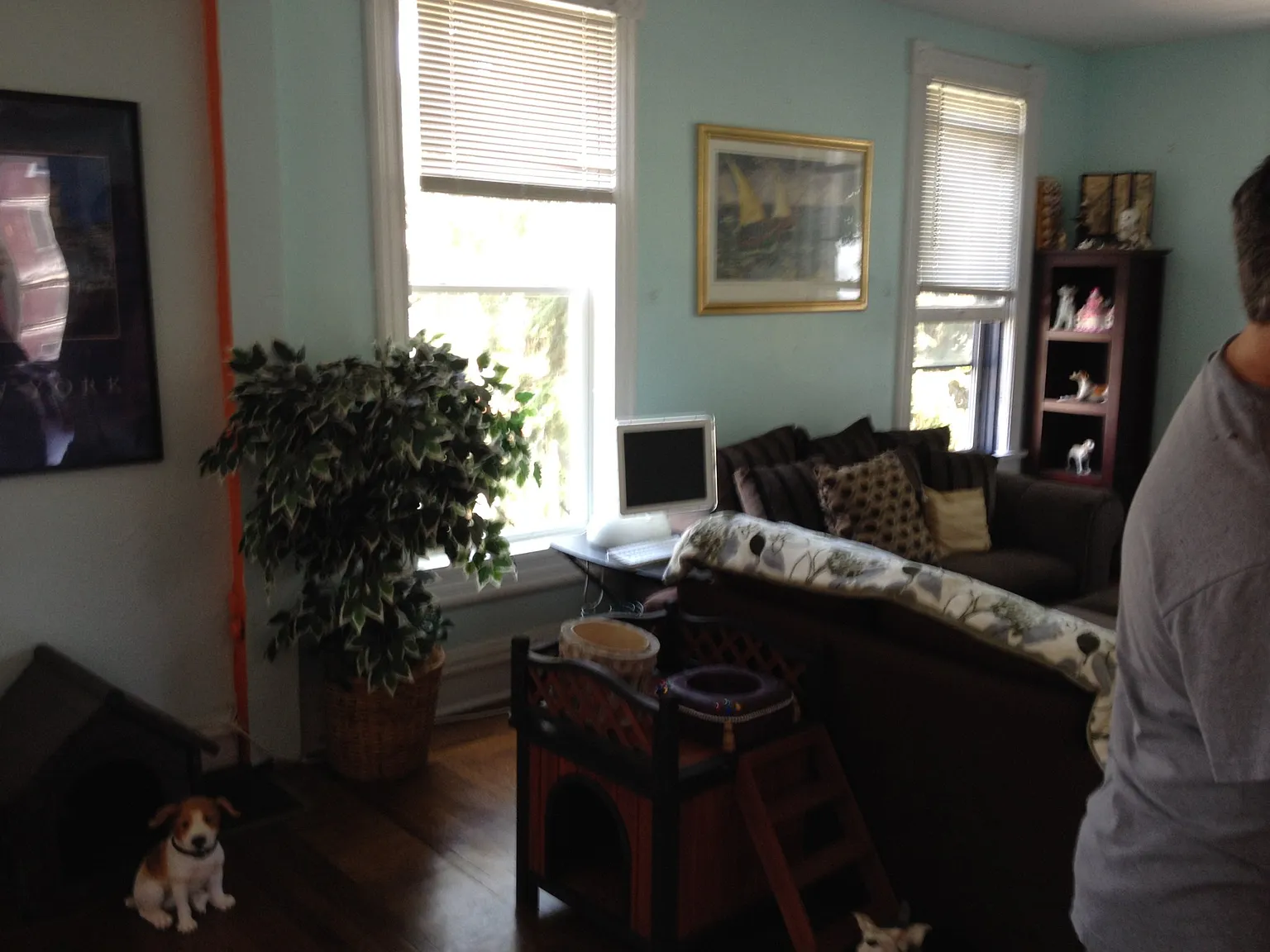 2 bed, 750 sqft, $2,300 — Photo 2