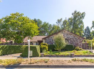 2835 Chuckanut St, Eugene, OR 97408