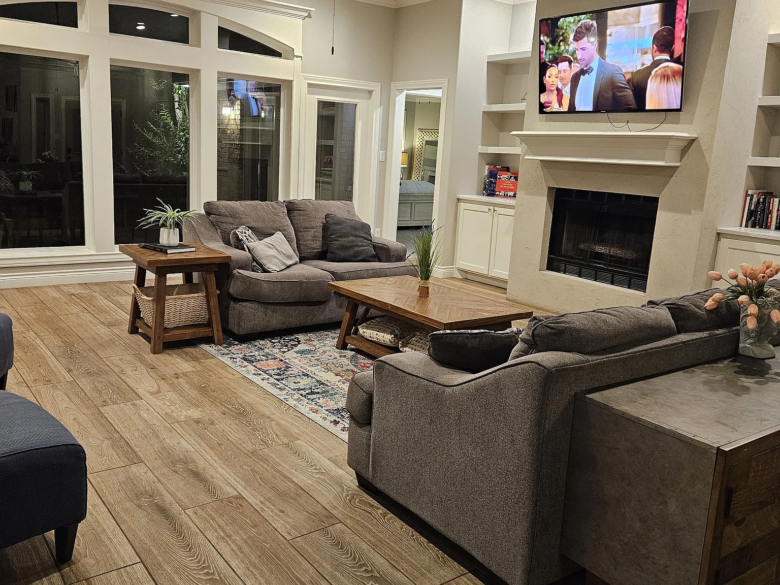 4 bed, 2526 sqft, $3,000 — Photo 3