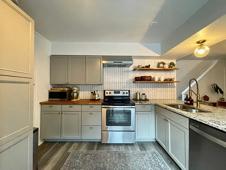 2479 S Xanadu Way #B — Photo 6