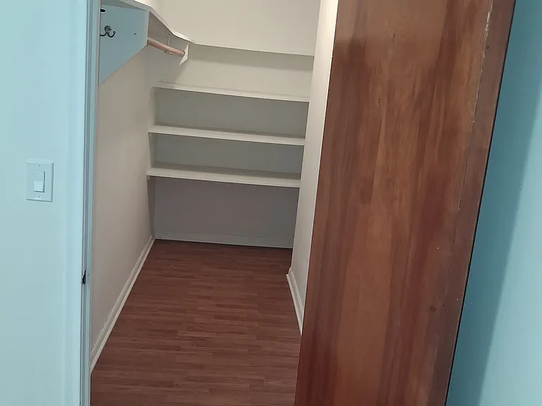 1830 N Main St #9 — Photo 12