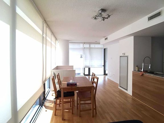 3rd image of 38 Grenville St #807