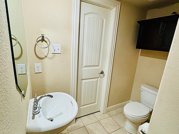 5th image of 16320 Harwood Dr
