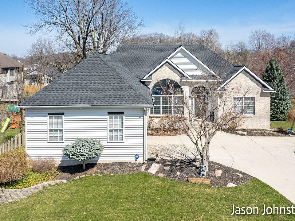 1st image of 2587 Pine Dunes Dr SW