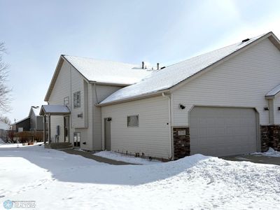 2706 Wheatland Dr S, Fargo, ND, 58103
