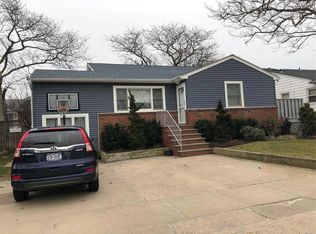 10 Lynbrook Ave, Point Lookout, NY 11569