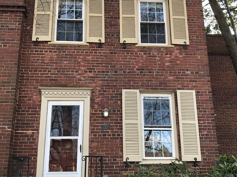 1st image of 1201 S Barton St