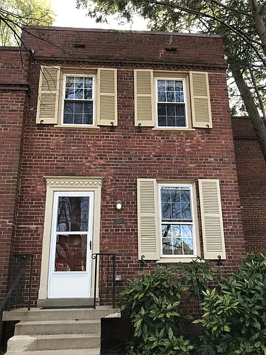 1201 S Barton St Photo 1