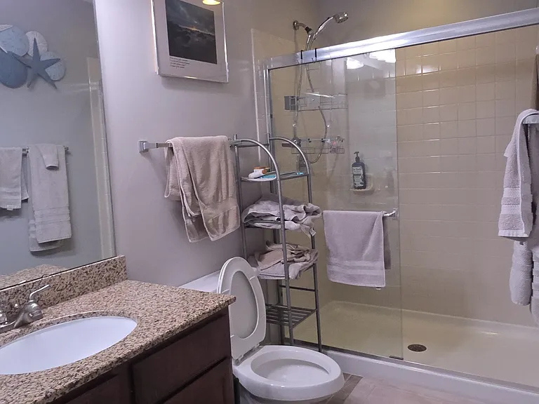 222 Glenwood Ave #517 — Photo 15