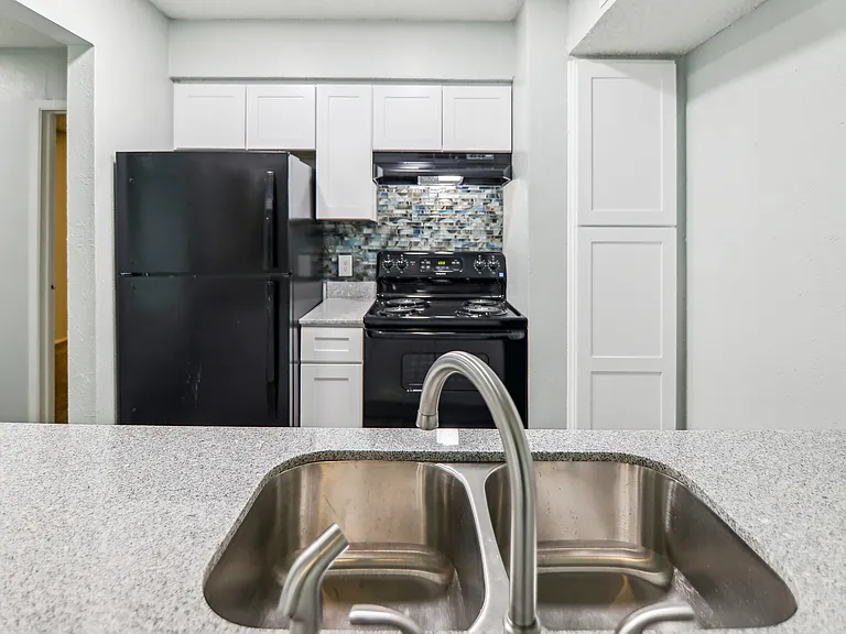 Rochelle Place — Photo 8