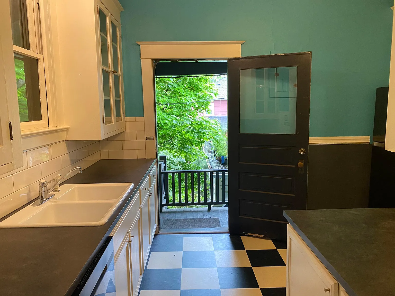 3005 NE Couch St — Photo 4