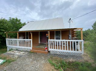 99 Abbott Ln, Etna, ME 04434