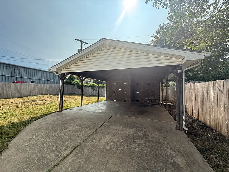 936 S Winston Ave E — Photo 13