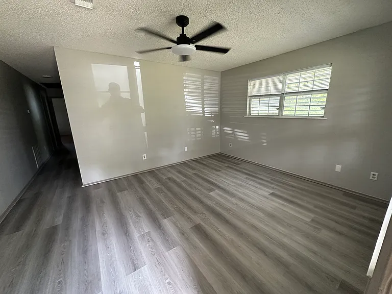 7222 Speaker St — Photo 6
