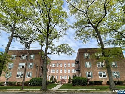 126 Hackett Pl APT 101A, Rutherford, NJ, 07070