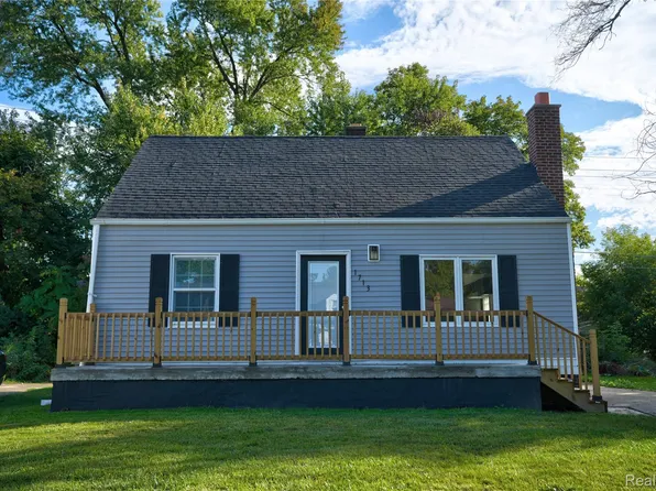 1713 W Dartmouth St, Flint, MI 48504