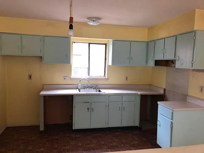 708 Meadow woods lane lawrenceville NJ