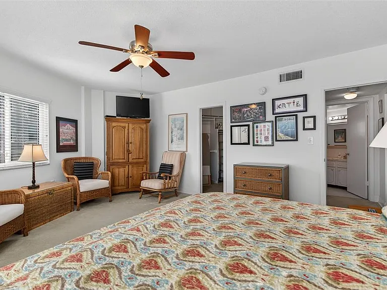 1200 N Shore Dr NE #201 — Photo 18