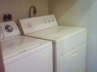 80 Main St APT C2, Windsor Locks, CT 06096