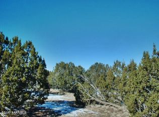 29605 W Rock Ridge Rd, Seligman, AZ 86337