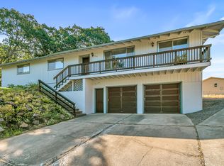 1560 Cambridge Cir, Medford, OR 97504