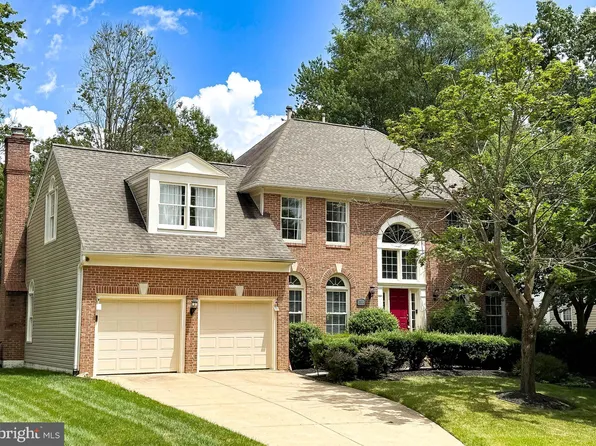 8003 Comerford Dr, Fairfax Station, VA 22039