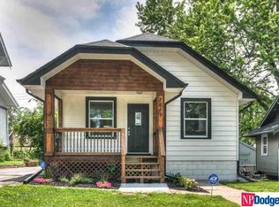 2569 Whitmore St, Omaha, NE 68112