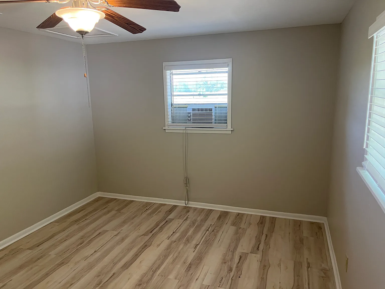 2 bed, 1100 sqft, $1,395 — Photo 3