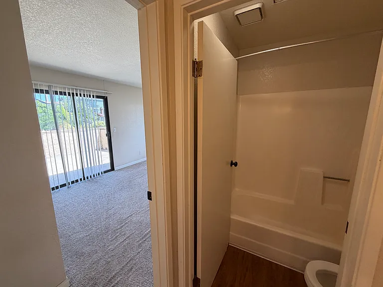 2629 B St #5A — Photo 15