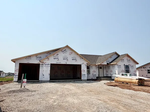W6843 McAllister Cir, Greenville, WI 54942