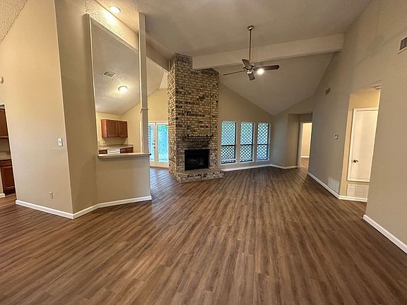 3rd image of 6416 Brookhaven Trl