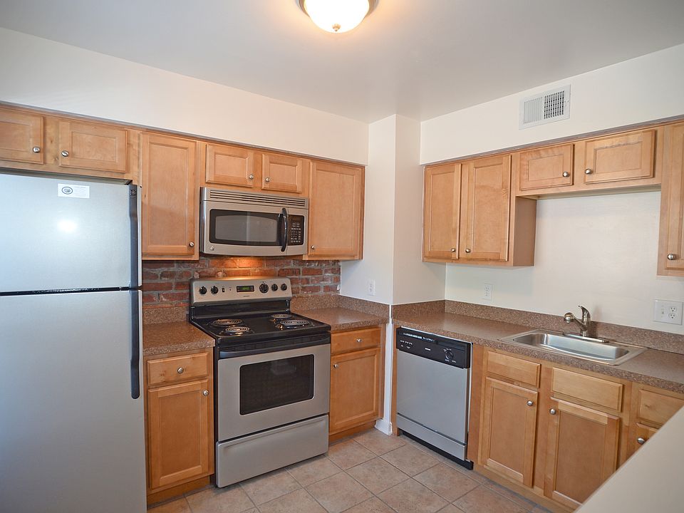 1st image of 169 Yeardley Dr