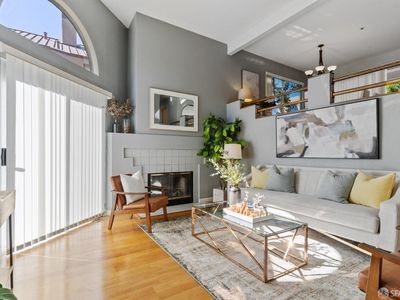 6 Commons Ln, Foster City, CA, 94404