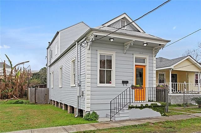 1st image of 6113 Bienvenue St