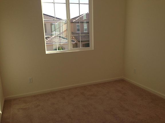 2nd image of 300 Barnhill Dr