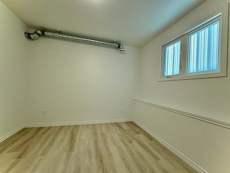 14 Connaught St #1 — Photo 9