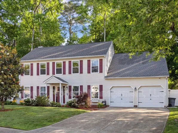 4 W Spur Ct, Hampton, VA 23666