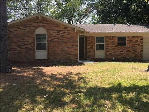 4th image of 204 Duncan Way