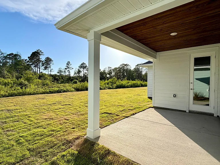 938 Crystal Bayou Blvd — Photo 2