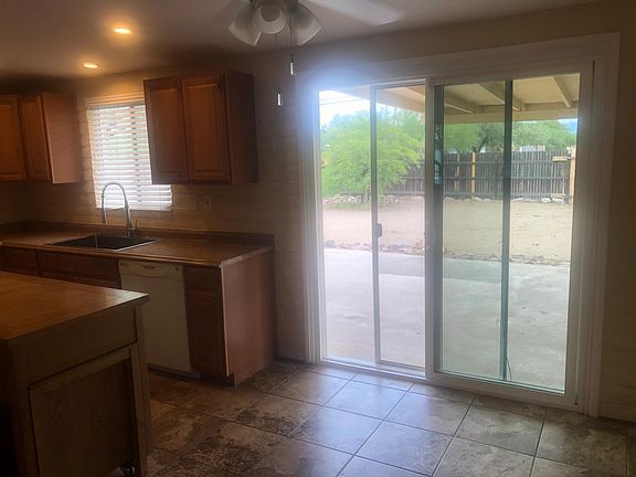 4th image of 4834 N Fontana Ave