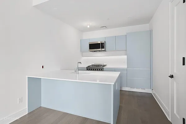 Rented by Corcoran | media 23