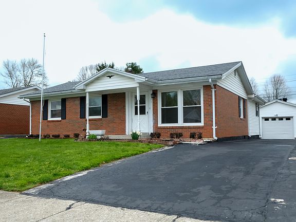 3rd image of 631 Marshall Ln