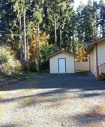 2nd image of 22324 Bluewater Dr SE
