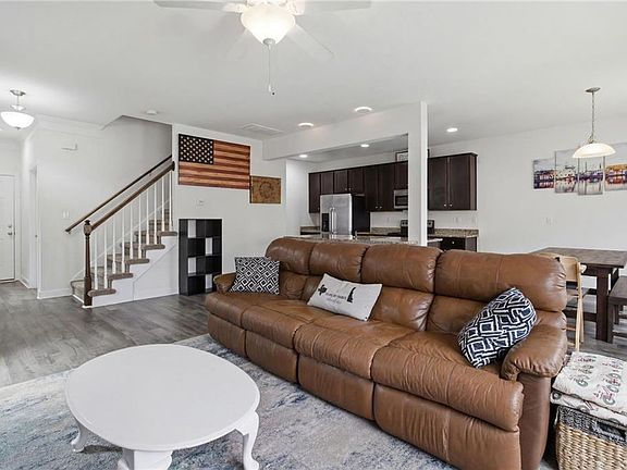 5th image of 4321 Cattail Ln
