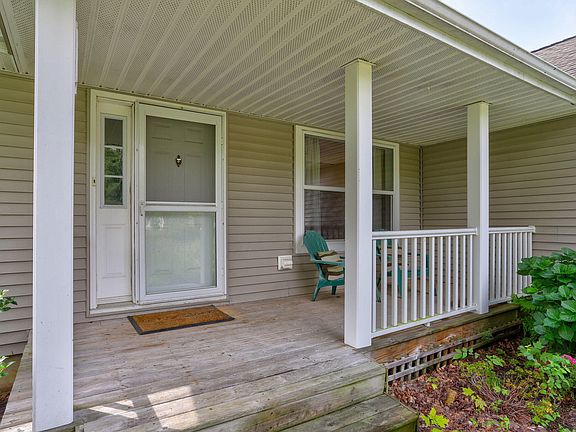 4th image of 72727 Faye Ct